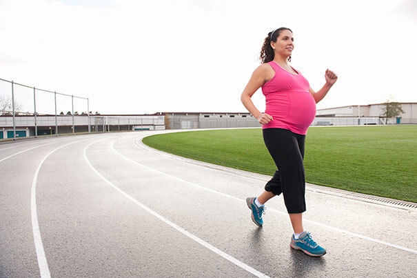 Chạy bộ khi mang thai giúp cải thiện chức năng tim mạch