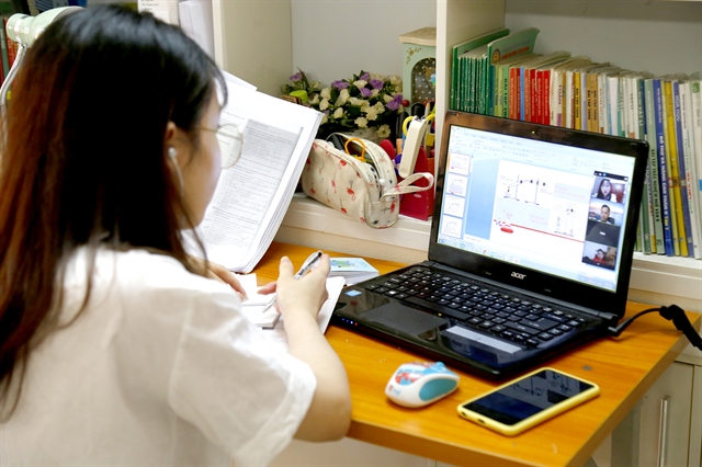 Đào tạo qua mạng là gì? Những ưu điểm về mô hình đào tạo qua mạng